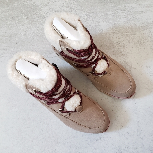 Sorel Harlow Lace Up Shearling Suede Waterproof Boots Sz 8 NWT - Picture 3 of 7